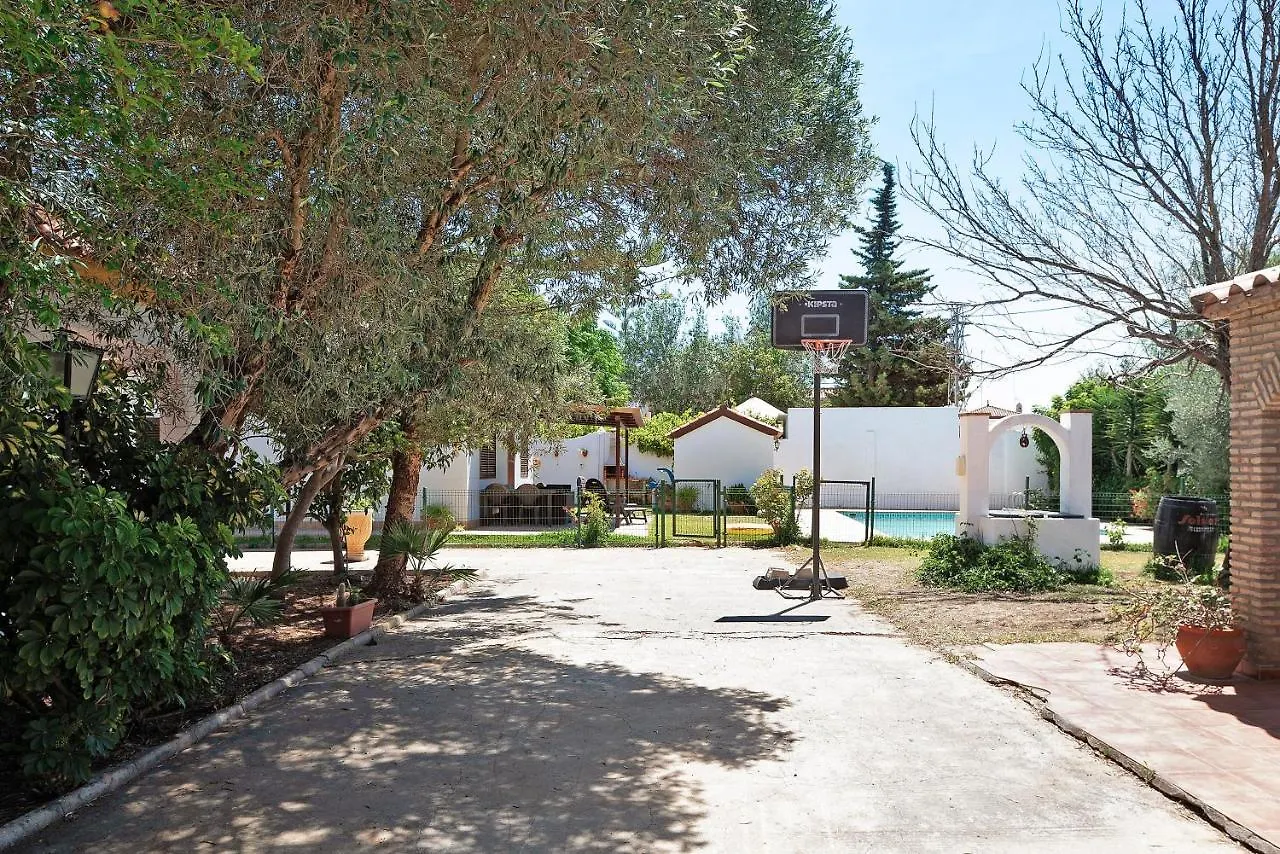Casa Paqui 1 Villa Roche 0*,